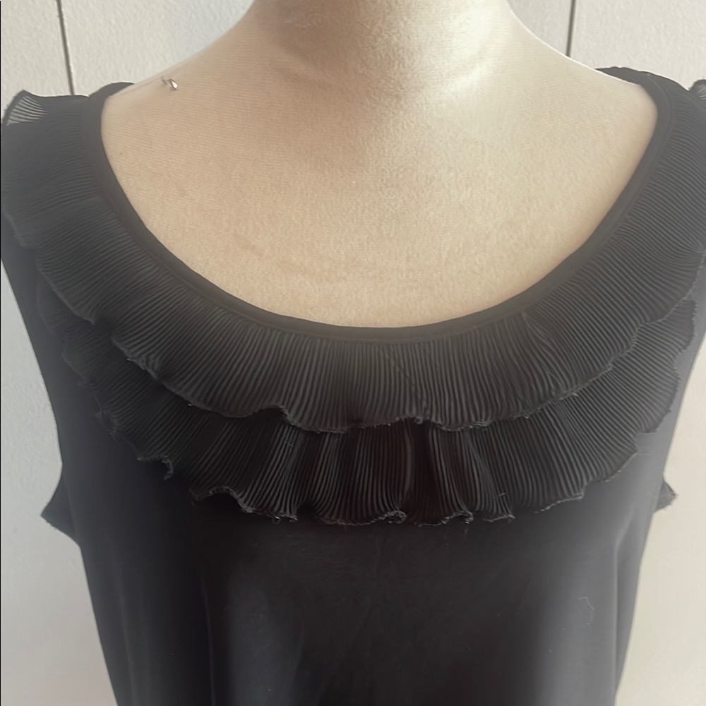 Black Ruffled Women's Top - Picture 3 of 6